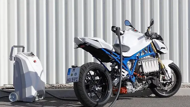 BMW R1200 R Exterior BMW R1200 R Exterior