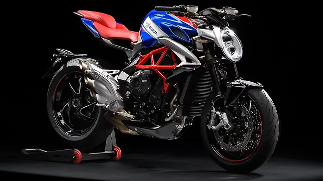 MV Agusta Turismo Veloce 800 MV Agusta Brutale 800 America MV Agusta Turismo Veloce 800 MV Agusta Brutale 800 America