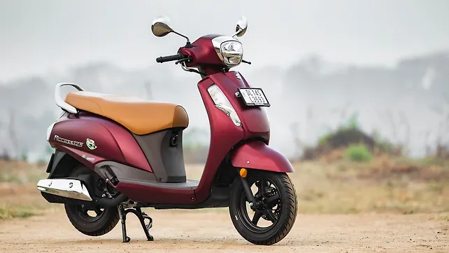 suzuki access 125 bluetooth on road price