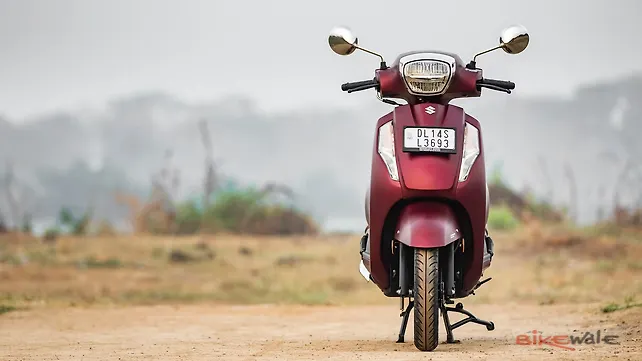 Suzuki Access 125 Front view