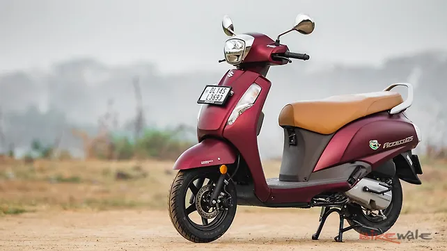 Suzuki Access 125 Left Front Three Quarter Suzuki Access 125 Left Front Three Quarter