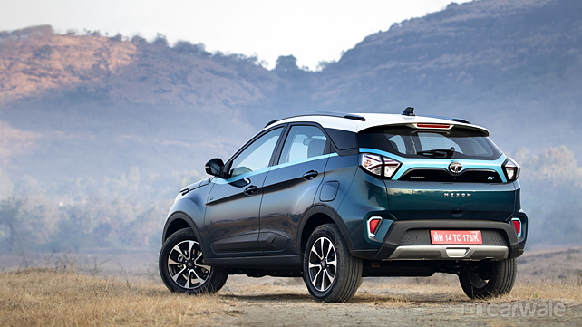 Tata Nexon EV arrière gauche trois quarts Trois quarts à l'arrière gauche