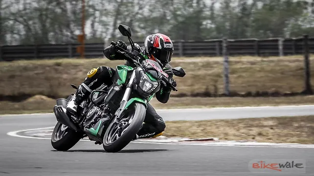 Bajaj Dominar 400 Action Bajaj Dominar 400 Action