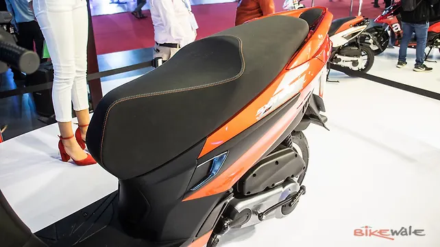 Aprilia SXR 160 Seat Aprilia SXR 160 Seat