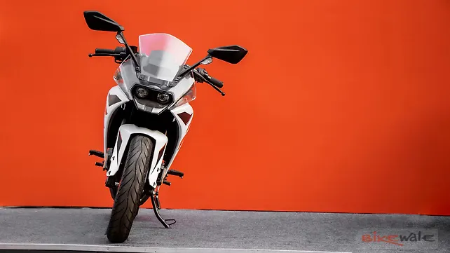 KTM RC 125 Front view KTM RC 125 Front view
