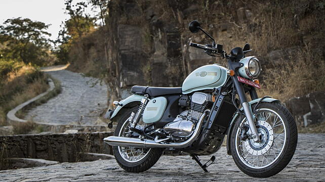 Royal Enfield Classic 350 Right Front Three Quarter