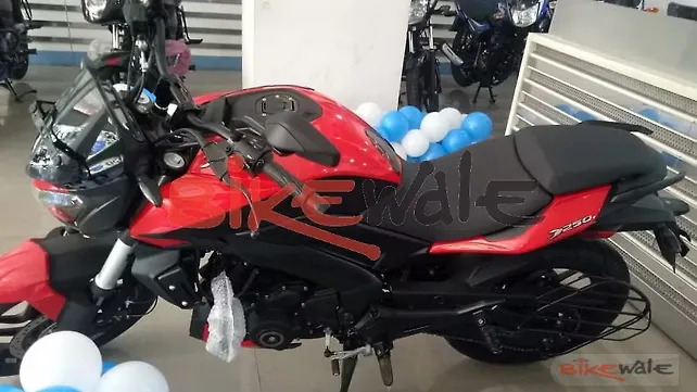 Bajaj Dominar 250 Left Side View Bajaj Dominar 250 Left Side View