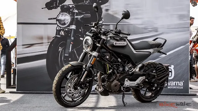 Bajaj Dominar 250 Front Left Three-Quarter Bajaj Dominar 250 Front Left Three-Quarter