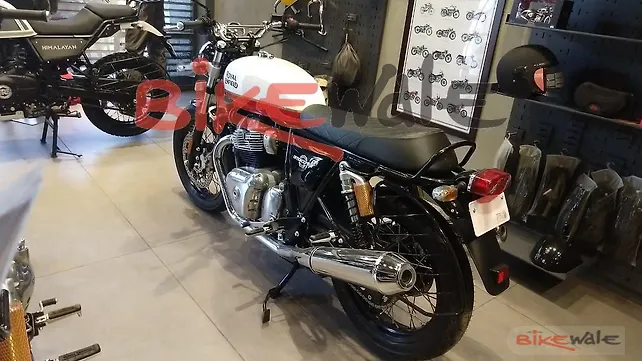 Royal Enfield Interceptor 650 Rear Left Three-Quarter Royal Enfield Interceptor 650 Rear Left Three-Quarter