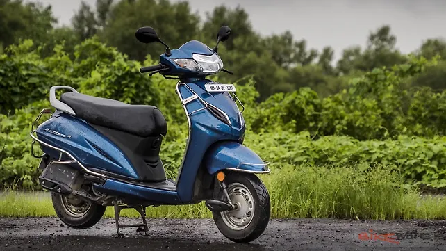 Honda Activa 5G Front Right Three-Quarter Honda Activa 5G Front Right Three-Quarter