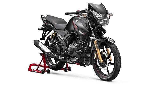 TVS Apache RTR 180 ABS Right Front Three Quarter