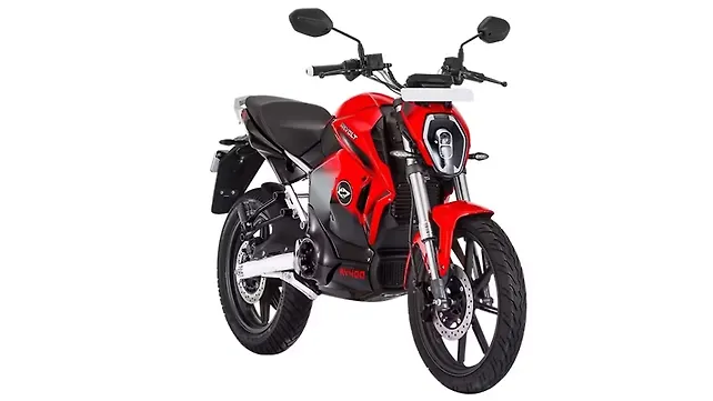 Suzuki Intruder 150 Right Front Three Quarter Suzuki Intruder 150 Right Front Three Quarter