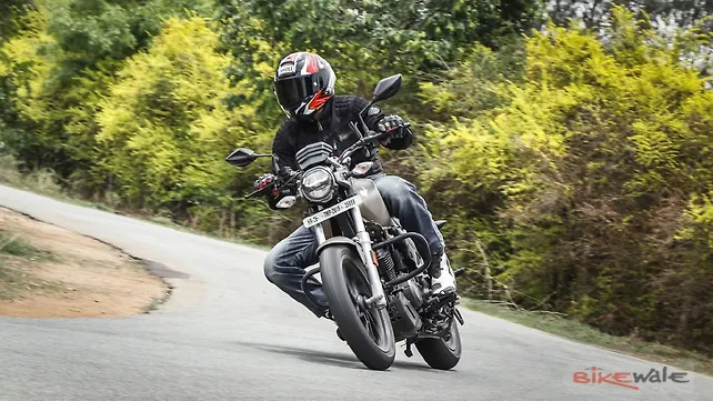 Hero Xtreme 200R Action Hero Xtreme 200R Action