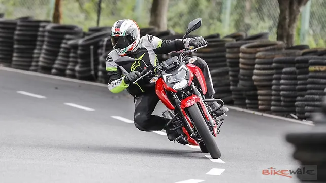 Bajaj Pulsar NS160 Action Bajaj Pulsar NS160 Action
