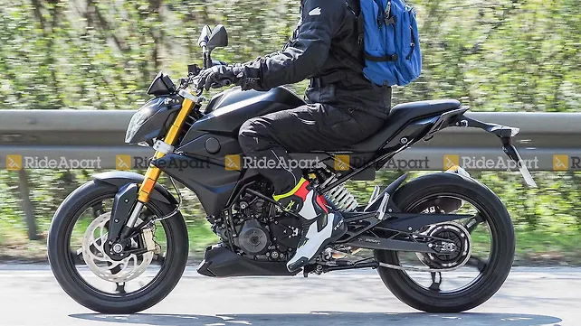 BMW G 310 R Left Side View BMW G 310 R Left Side View
