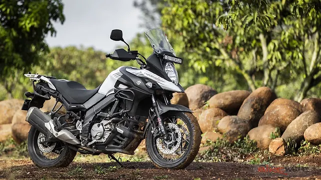 Suzuki V-Strom 650 XT Left Side View Suzuki V-Strom 650 XT Left Side View