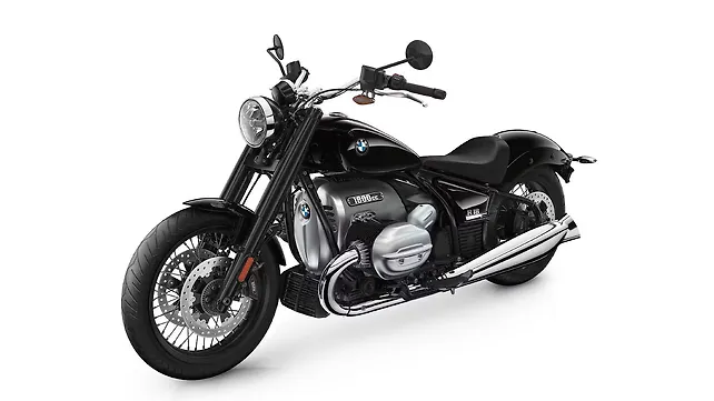 BMW R18 Right Side BMW R18 Right Side