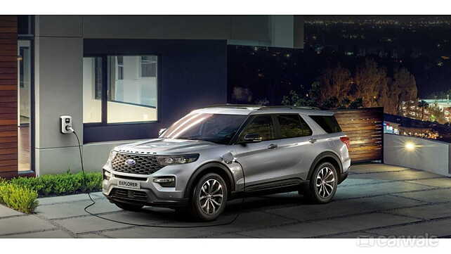 Ford Explorer Plug In Hybrid Debuts With 455bhp And 48km Electric Range Carwale
