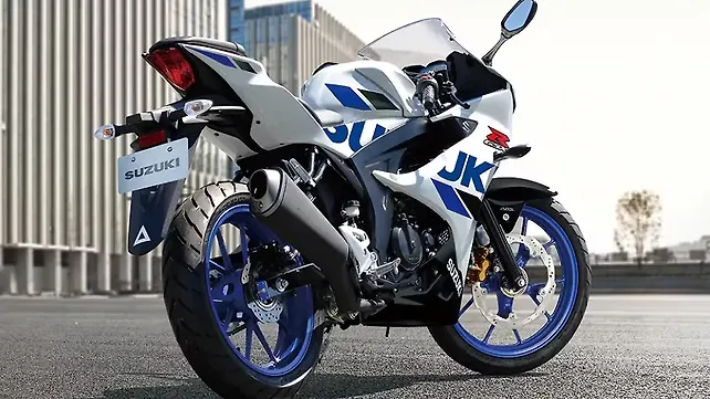 Suzuki Gixxer SF Rear view Suzuki Gixxer SF Rear view
