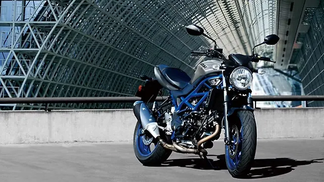 Suzuki V-Strom 650 XT Left Side View Suzuki V-Strom 650 XT Left Side View