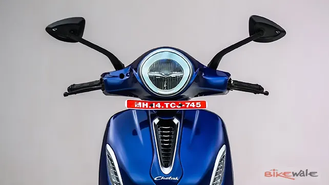 Bajaj Chetak Front view Bajaj Chetak Front view