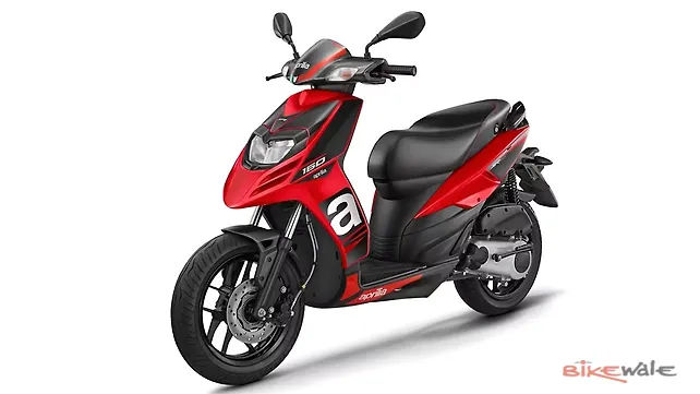 TVS Apache RTR 160 4V Front Left Three-Quarter TVS Apache RTR 160 4V Front Left Three-Quarter