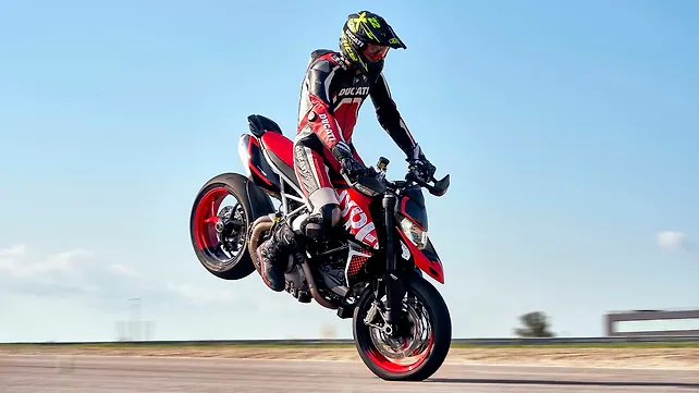 Ducati Hypermotard 950 Action