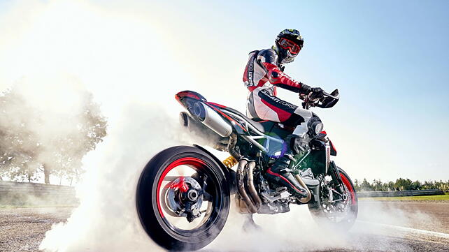 Ducati Hypermotard 950 Action