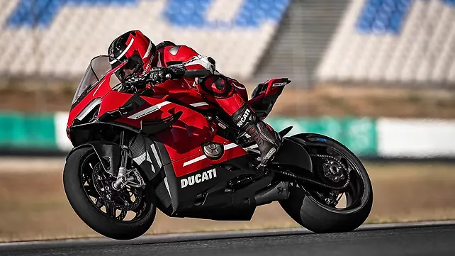 Ducati Panigale V4 Action Ducati Panigale V4 Action