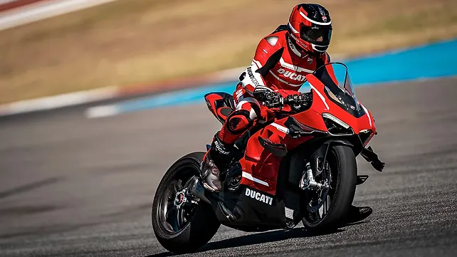 Ducati Panigale V4 Action Ducati Panigale V4 Action
