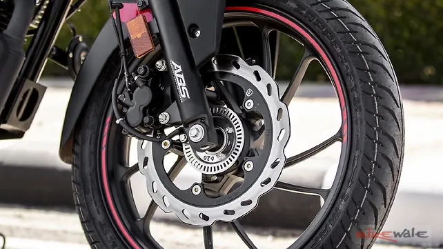 Hero Xtreme 160R Front Wheel & Tyre Hero Xtreme 160R Front Wheel & Tyre