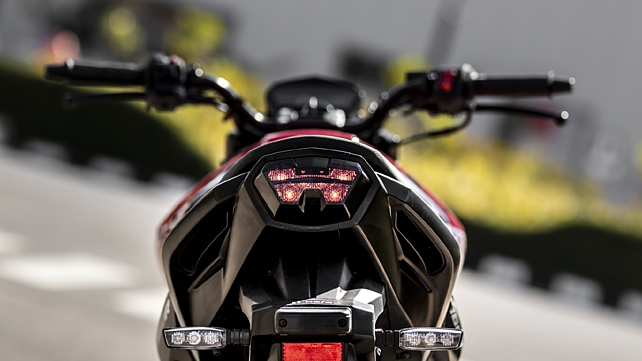 hero xtreme tail light