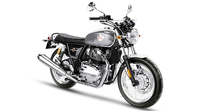 Royal Enfield Classic 350 Front Right Three-Quarter