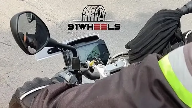 BMW G 310 R Instrument cluster