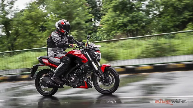Bajaj Dominar 250 Action Bajaj Dominar 250 Action