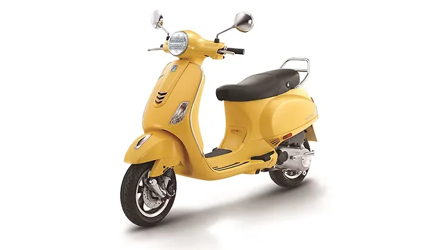 Vespa SXL 125 Front Left Three-Quarter