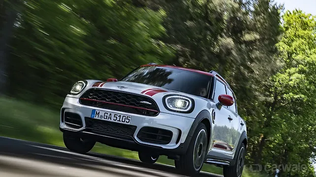 Mini Countryman Left Front Three Quarter Mini Countryman Left Front Three Quarter