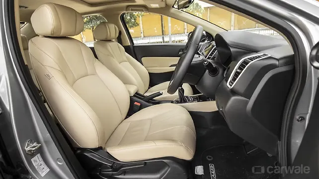New Honda City Vs Maruti Suzuki Ciaz Interior Dimensions Compared Carwale New Honda City Vs Maruti Suzuki Ciaz Interior Dimensions Compared Carwale