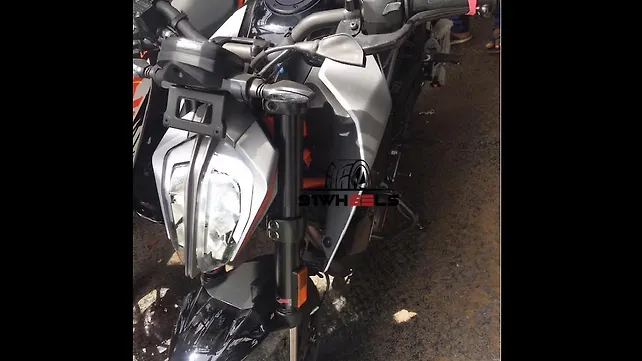 KTM 250 Duke Headlamp KTM 250 Duke Headlamp