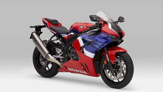 Honda CBR1000RR Fireblade Right Front Three Quarter Honda CBR1000RR Fireblade Right Front Three Quarter