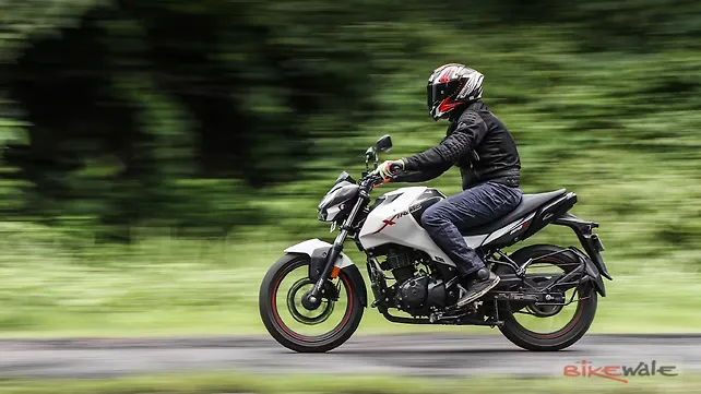 Hero Xtreme 160R Action Hero Xtreme 160R Action