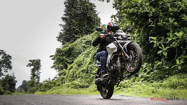 Hero Xtreme 160R Action Hero Xtreme 160R Action