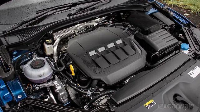 Skoda Superb Engine Shot Skoda Superb Engine Shot