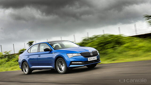 Skoda Superb Sportline AT First Drive Review - CarWale