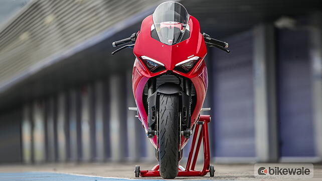 Ducati Panigale V2 Front