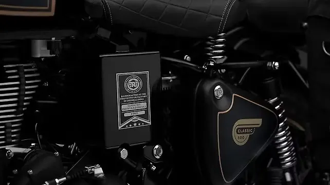 Royal Enfield Classic 500 Side Panel Royal Enfield Classic 500 Side Panel