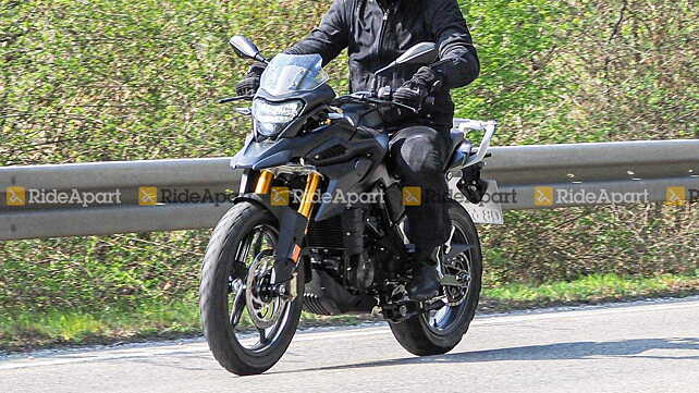 BMW G 310 GS Action