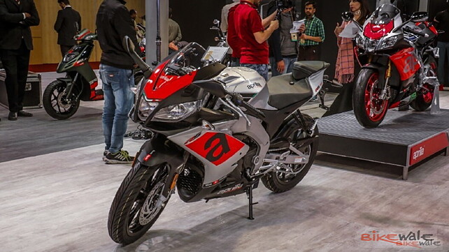 Piaggio To Launch Sub 400cc Aprilia Tuono And Rs Models In India Bikewale