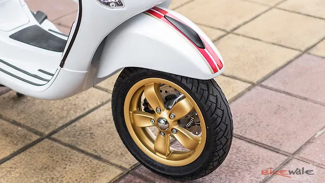 Vespa SXL 125 Front Wheel & Tyre Vespa SXL 125 Front Wheel & Tyre