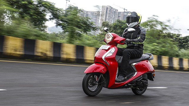 red fascino scooty